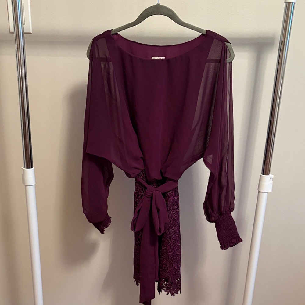 Aubergine Cold-Shoulder Mini Dress with Crochet / Poly